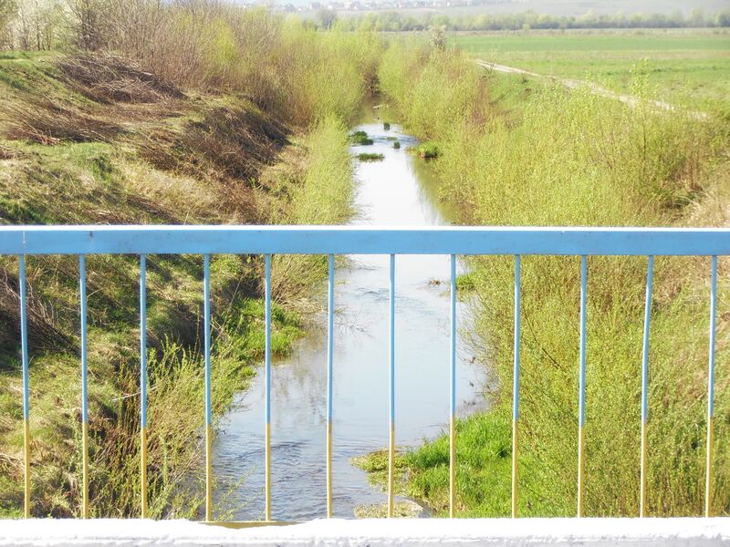 ملف:Kanal w Pidmyxajli.JPG