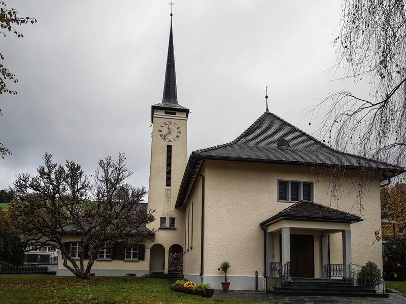 ملف:Kath.Kirche Langnau i.E.jpg