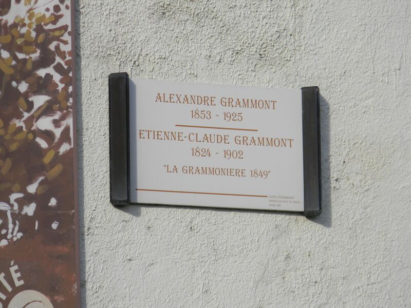 ملف:Plaque Grammont Pont-de-Chéruy.JPG