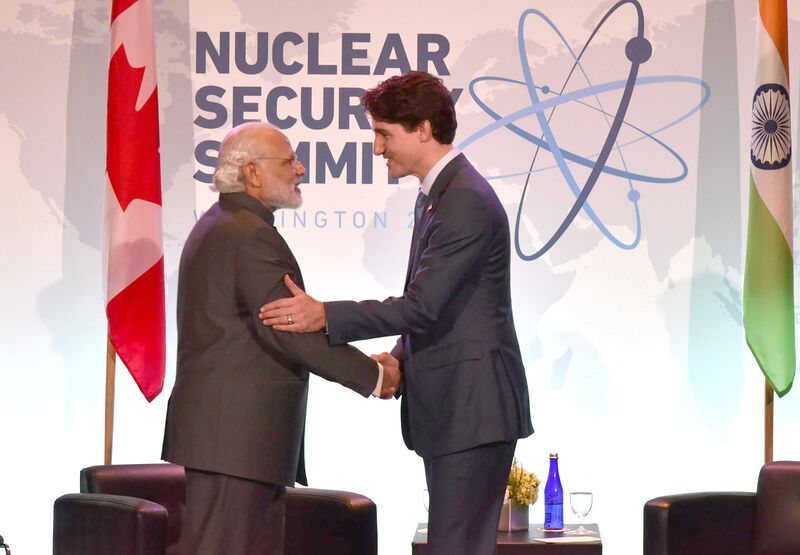 ملف:Prime Minister Narendra Modi Modi and Canadian PM Justin Trudeau meet in Washington.jpg