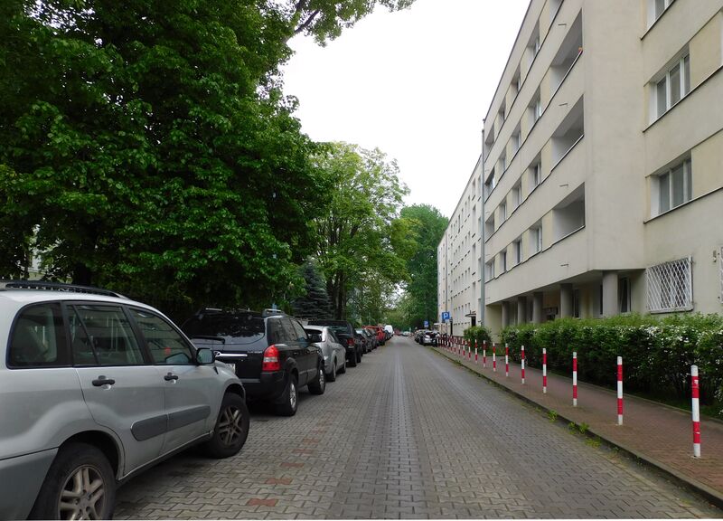 ملف:Ulica dunajecka warszawa.jpg