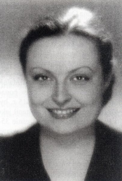 ملف:Wiera gran1946a.jpg