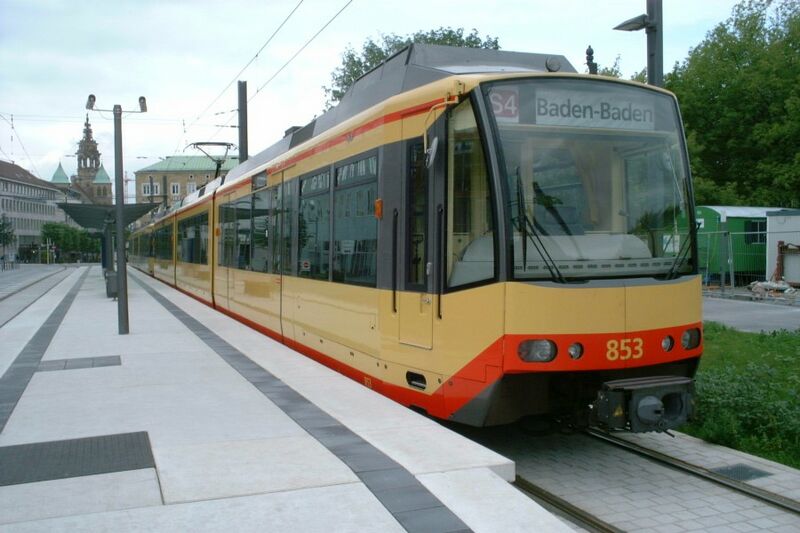 ملف:Heilbronn Harmonie Stadtbahn 2001-09-15.jpg