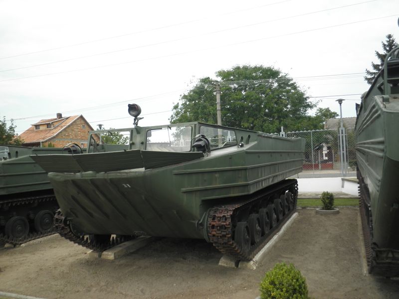 ملف:K-61 LUG 01.JPG