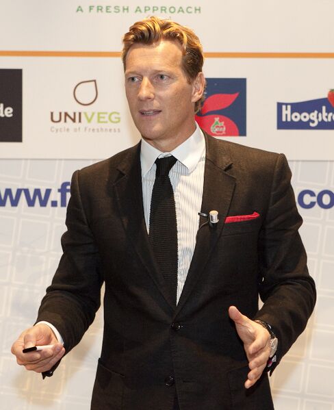ملف:Magnus Scheving 2 cropped.jpg