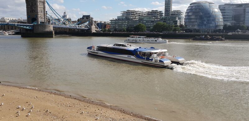 ملف:Galaxy Clipper 20180819 155021.jpg