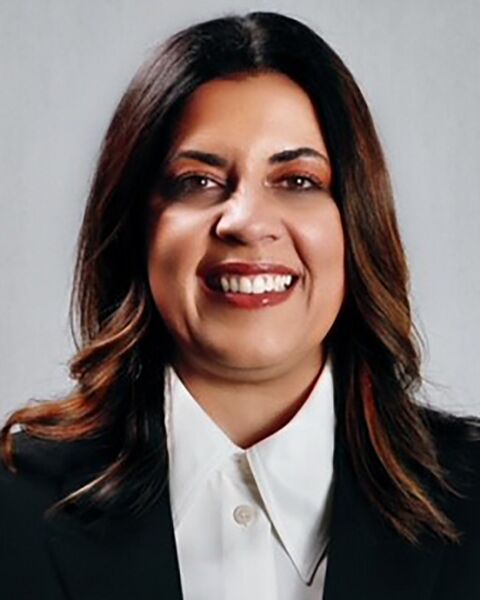 ملف:Sepi Shyne Portrait.jpg