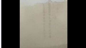 لحظة تفجير عقار الدائري بالديناميت.jpg