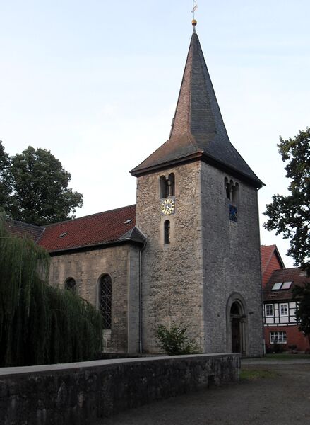 ملف:Dorfkirche-veltheim-1.JPG