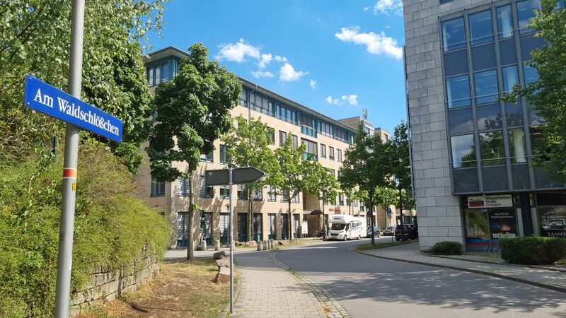 ملف:Am Waldschlößchen.jpg