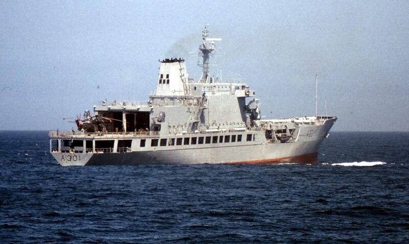 ملف:SAS Drakensberg A301 a.jpg