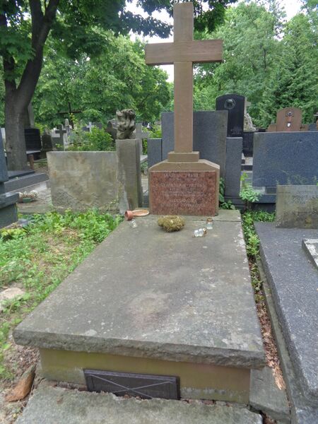 ملف:Stanisław Frybes grób.jpg