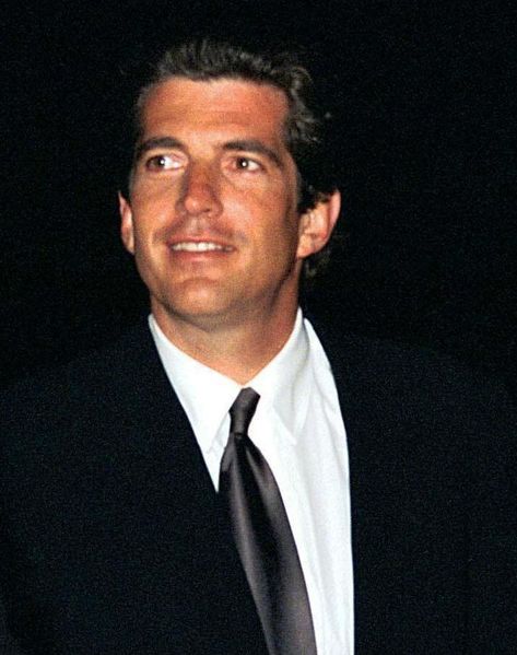 ملف:JFKJr2.jpg