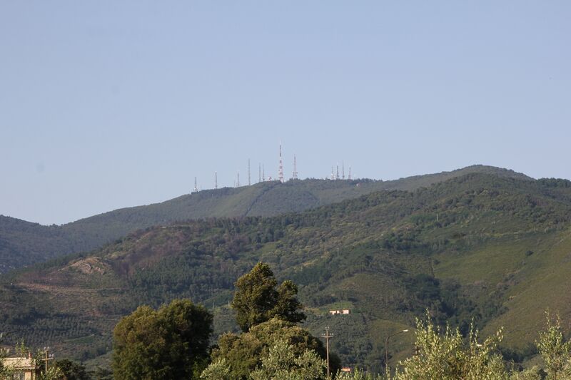 ملف:Monte Serra (02).jpg