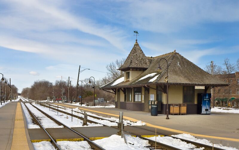 ملف:Ravinia Metra 080323.jpg