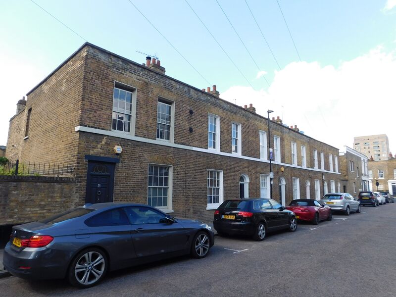 ملف:16-21 Flamborough Street.jpg