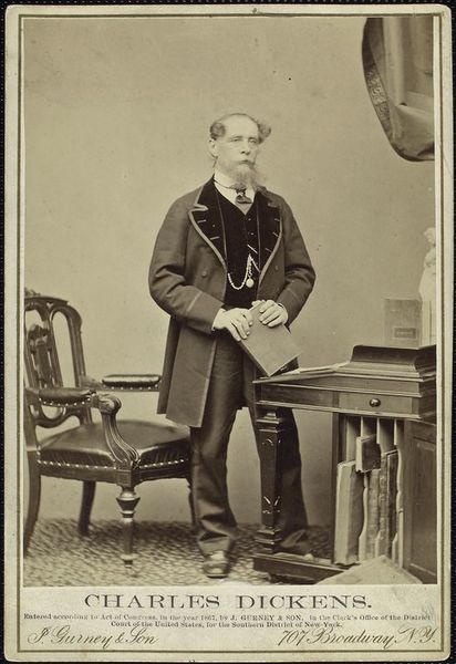 ملف:Charles Dickens circa 1860.jpg