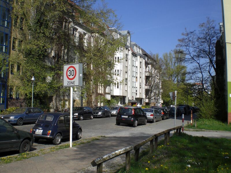 ملف:Hansaviertel Flotowstraße.JPG