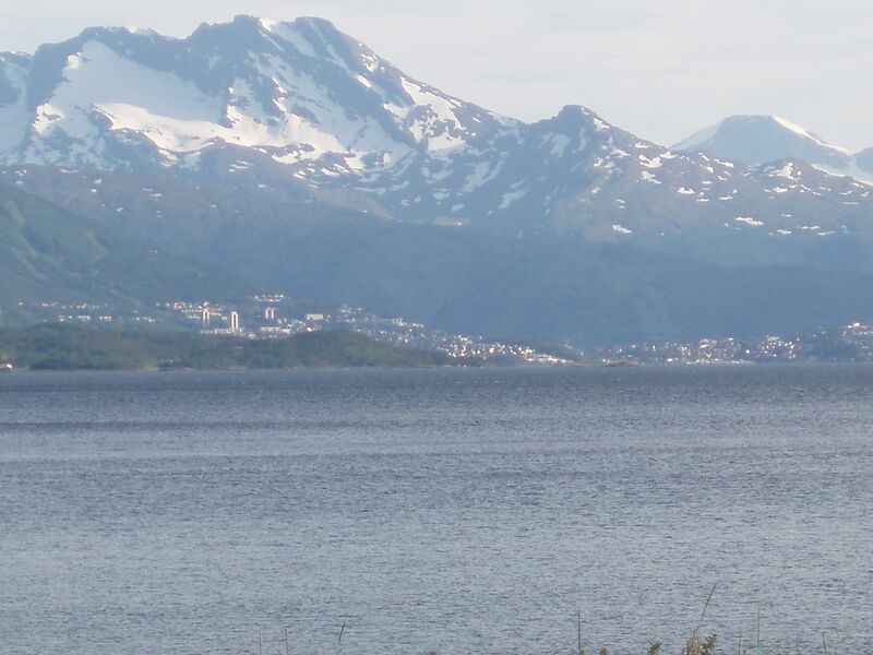 ملف:Narvik seen from Bjerkvik.JPG