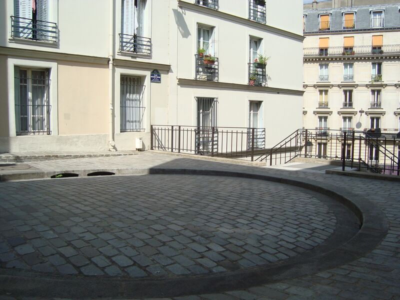 ملف:Place Benjamin-Fondane.JPG