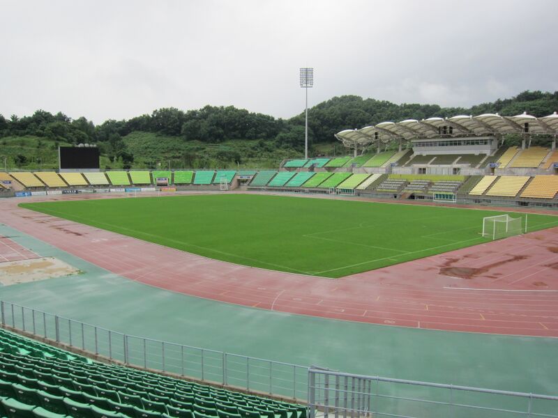 ملف:Yi Sun-sin Stadium.JPG