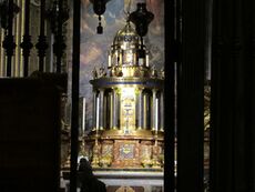 San pietro, ciborio, cappella navata sx.JPG
