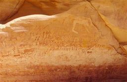 كهف الوحوش.jpg