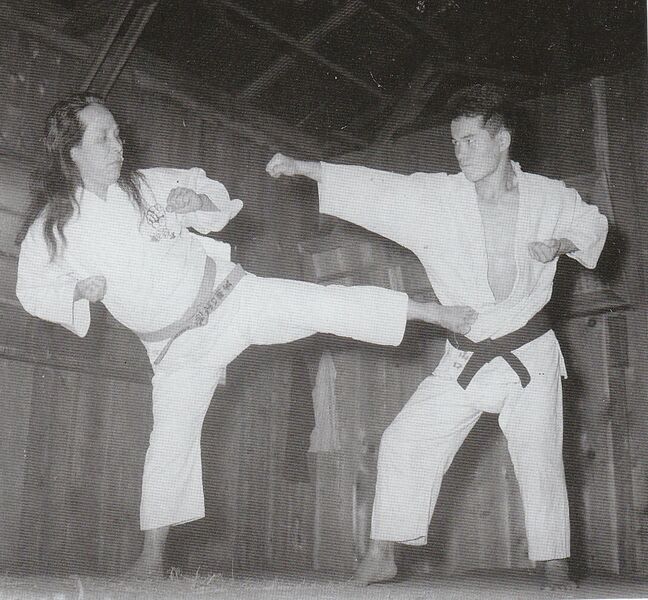 ملف:Gogen and Goshi.jpg