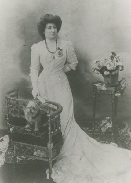 ملف:Hatice Sultan Murad.jpg