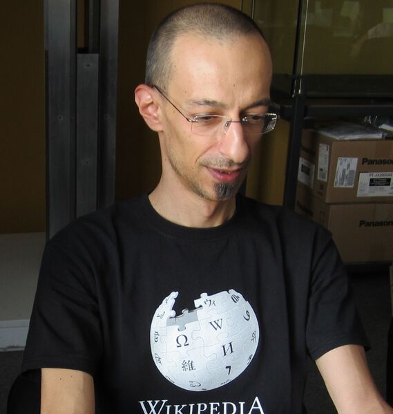 ملف:PaestumWiki Editathon Cropped Claudio.jpg