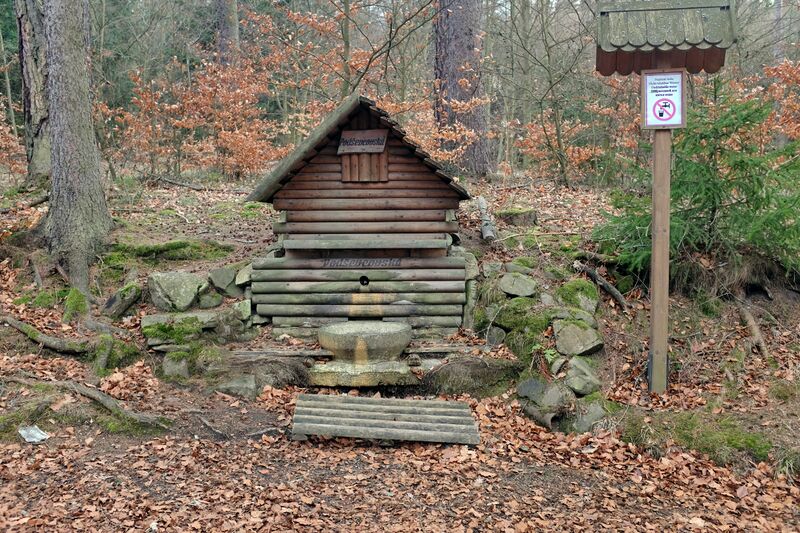 ملف:Podševcovská studánka.jpg