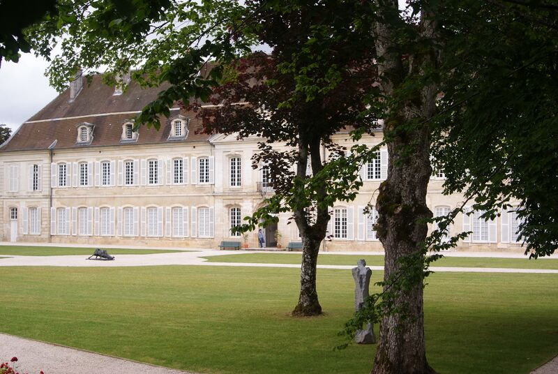 ملف:Auberive Chateau.jpg