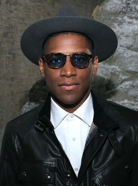 ملف:Labrinth portrait (cropped).jpg