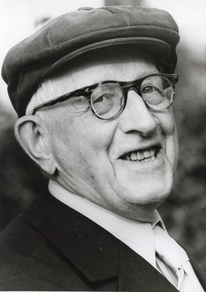 ملف:Měrćin Nowak wokoło 1970.jpg