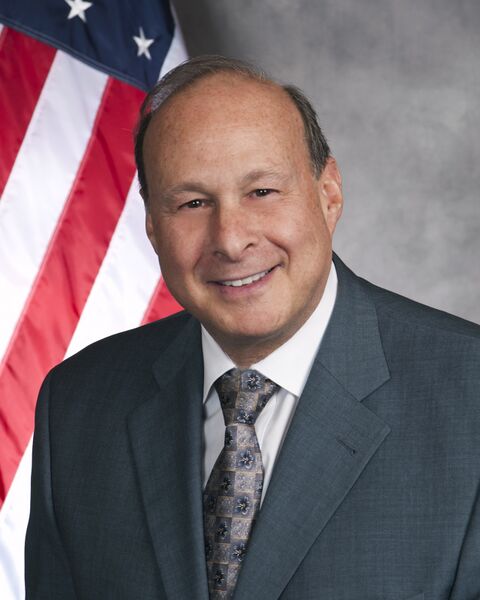 ملف:Senator Stan Rosenberg.JPG