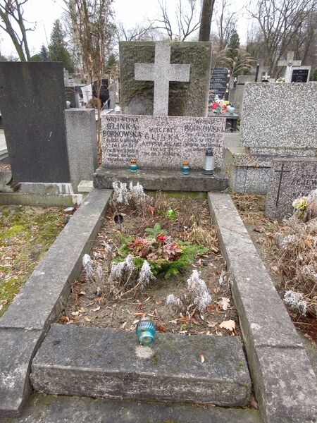ملف:Witold Borkowski grób.jpg
