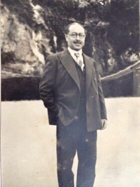 صورة معبرة عن الموضوع التهامي الوزاني