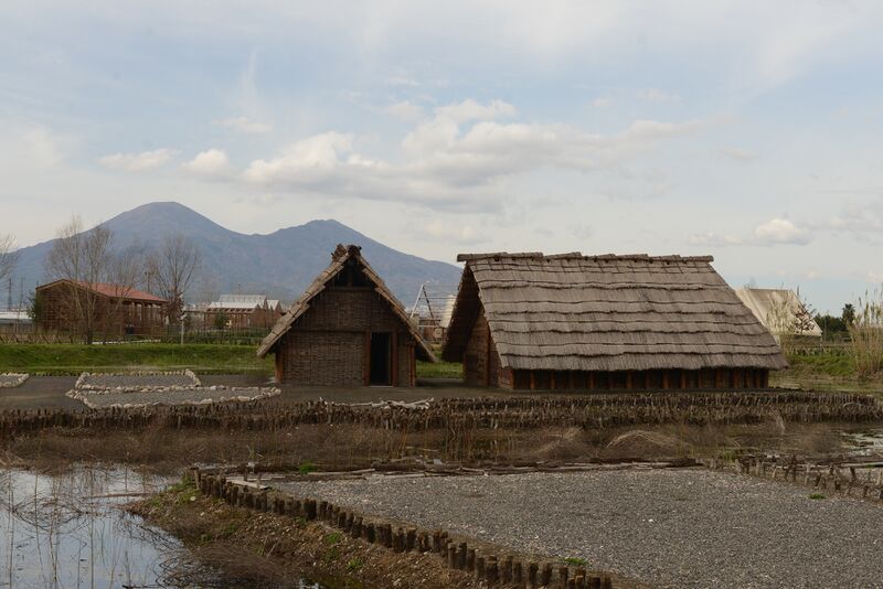 ملف:Longola (2018)-18.jpg