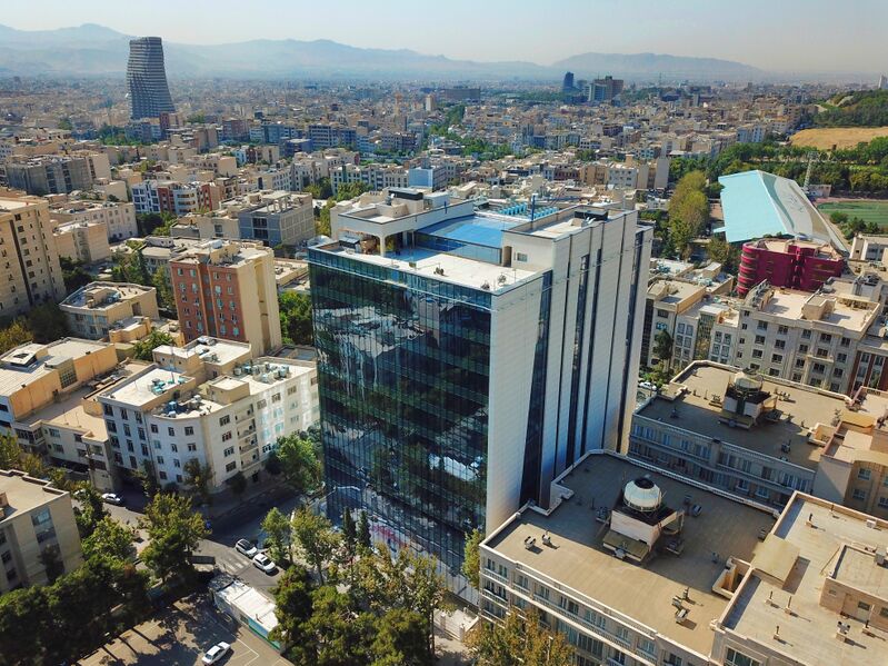 ملف:ساختمان مرکزی خدمات انفورماتیک.jpg