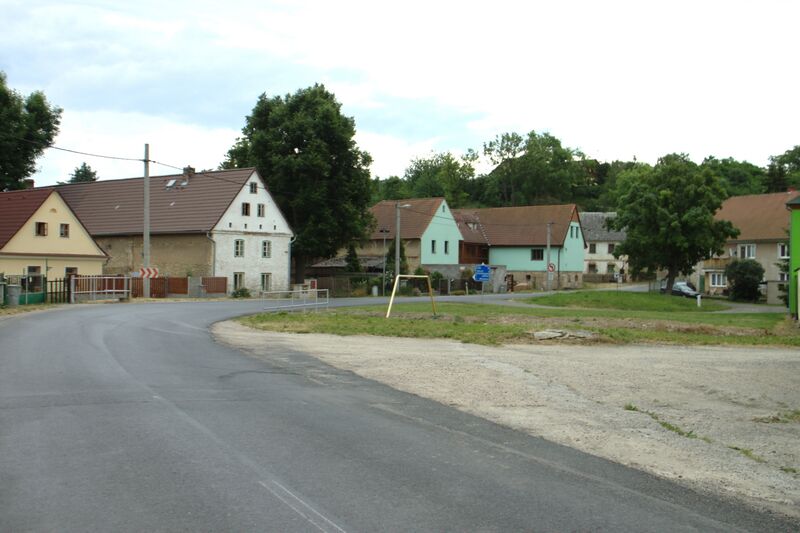 ملف:Drahobuz, domy.jpg