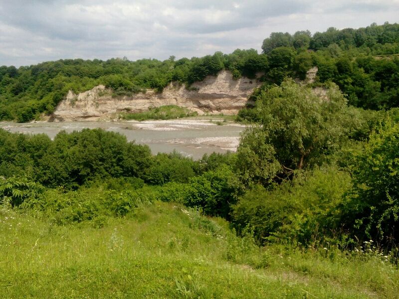 ملف:Река Хазнидон.jpg