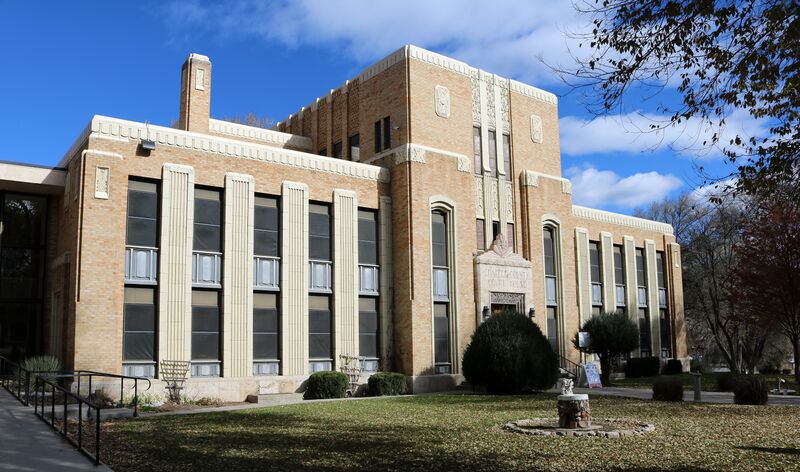 ملف:Chaffee County Courthouse (1932-1992).JPG