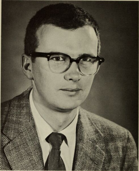 ملف:Malcolm C. McKenna.jpg