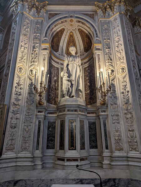 ملف:Carità Duomo.jpg