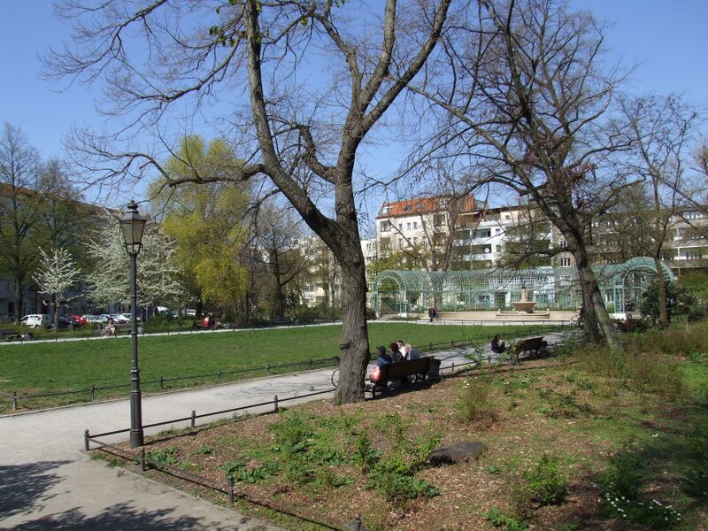 ملف:Neukölln Reuterplatz.JPG