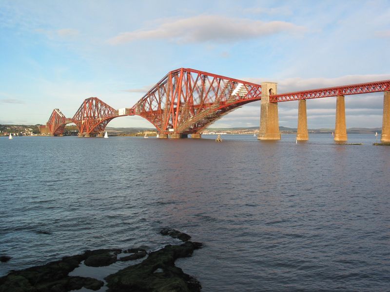 ملف:Bb-forthrailbridge.jpg