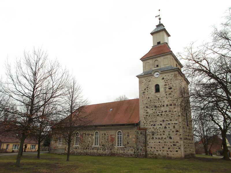 ملف:Eichstädt-Oberkrämer-Dorfkirche-Nordseite.JPG