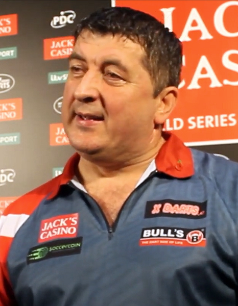 ملف:Mensur Suljovic in 2019.png