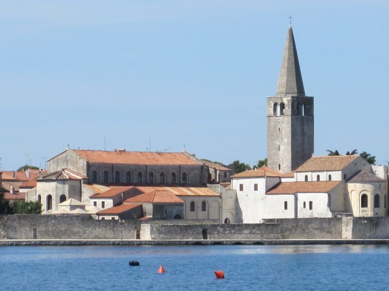 ملف:Poreč Basilica 3.jpg