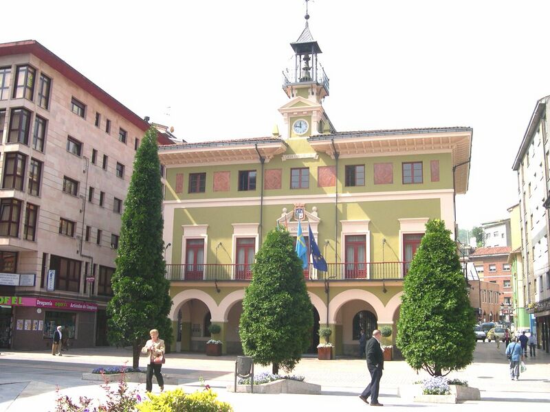 ملف:Casa'l conceyu llangreu.jpg